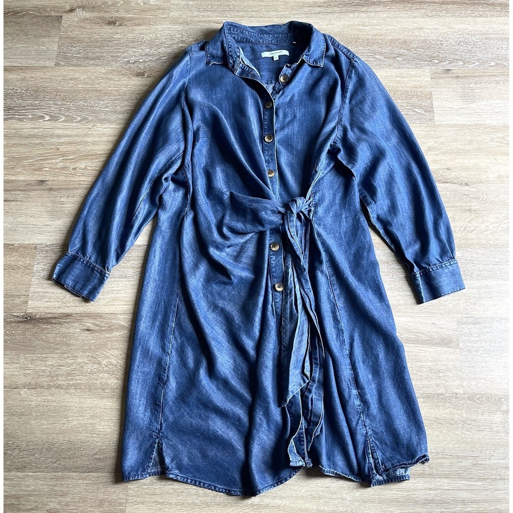 Foxcroft Women's Blue Chambray Shirt Dress Size 18W Long Sleeve Denim Buttons